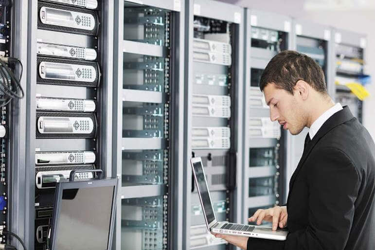 Quản lý server là gì? Tìm hiểu chung về quản lý server